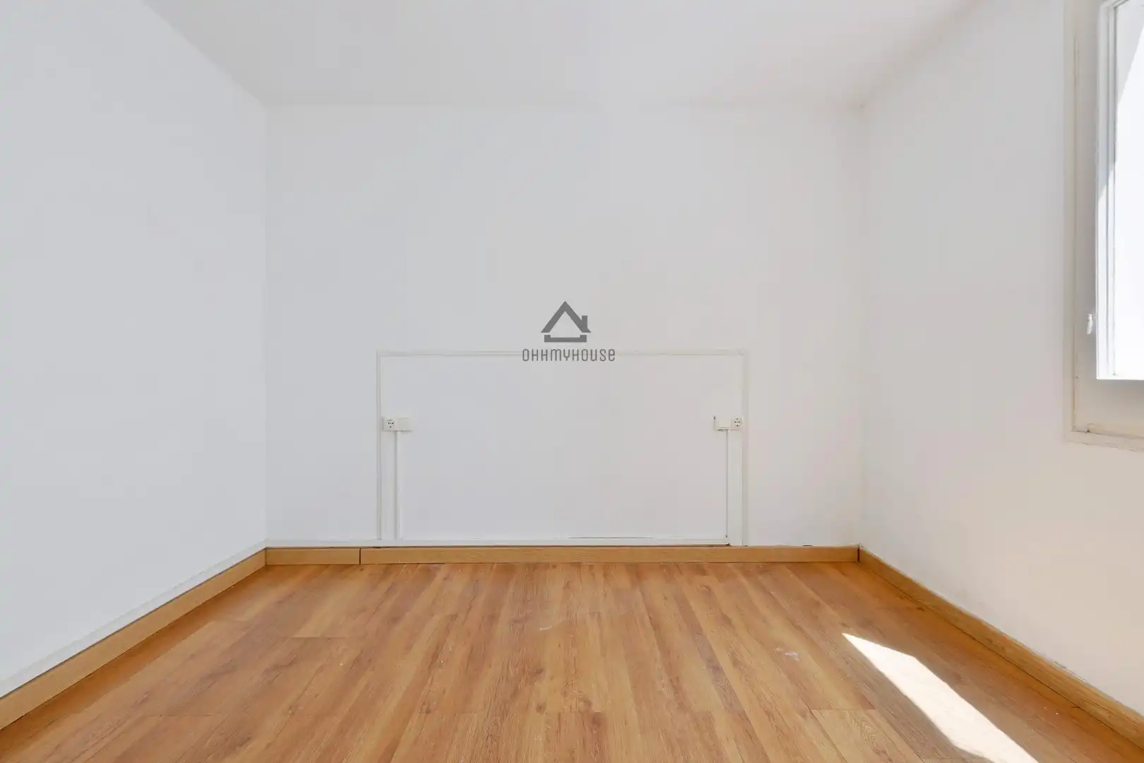 Habitación de Piso en venta en Barcelona con Balcón