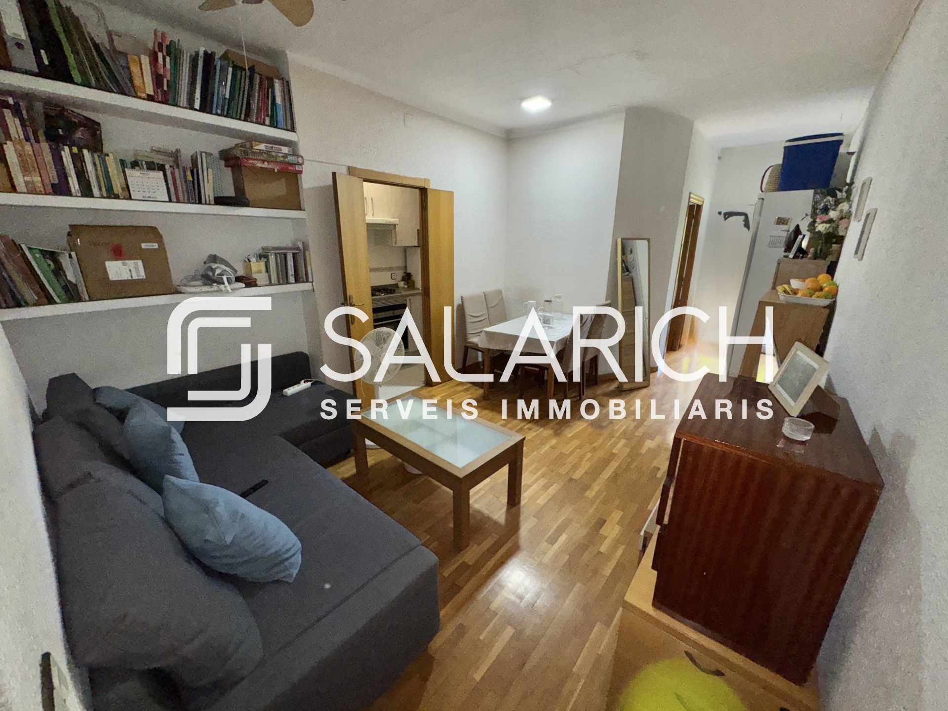 Sala d'estar de Pis en venda en  Barcelona Capital amb Balcó