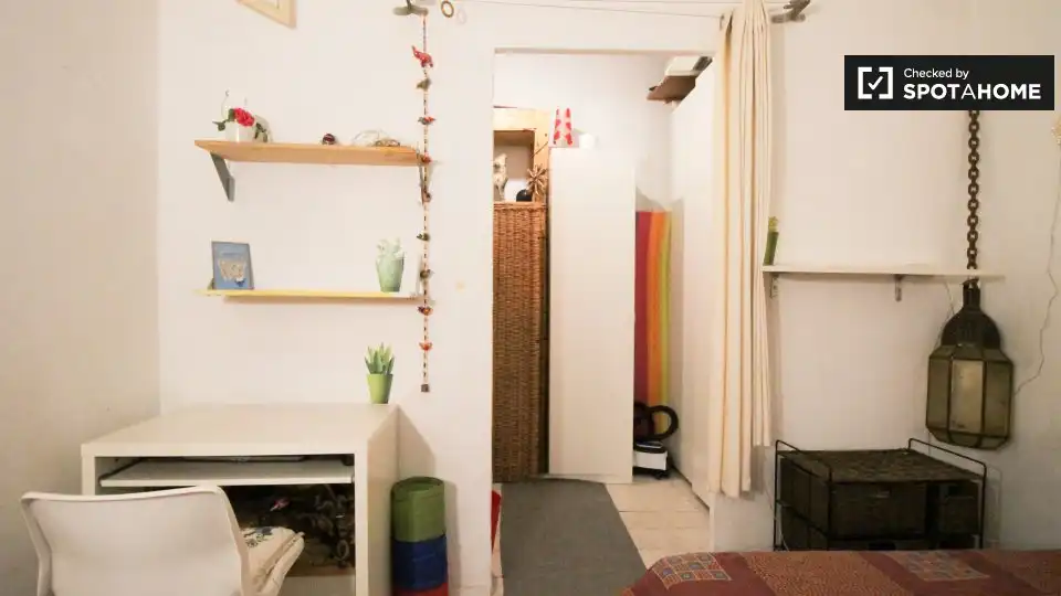 Piso con terraza en alquiler en Ciutat Vella, imagen 5