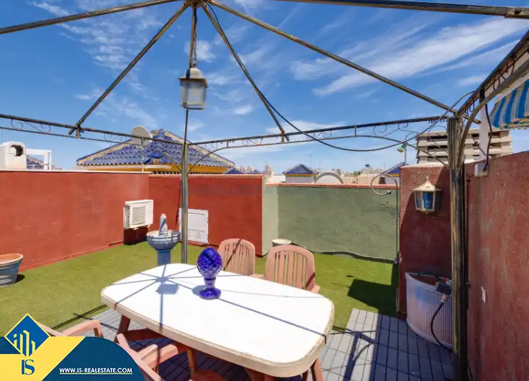 Terrassa de Casa o xalet en venda en Torrevieja amb Terrassa, Moblat i Piscina comunitària