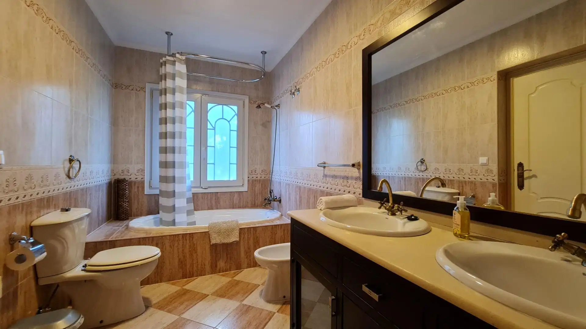 Bathroom of Houses for sale in Benalmádena  with Air Conditioner, Heating and Private garden