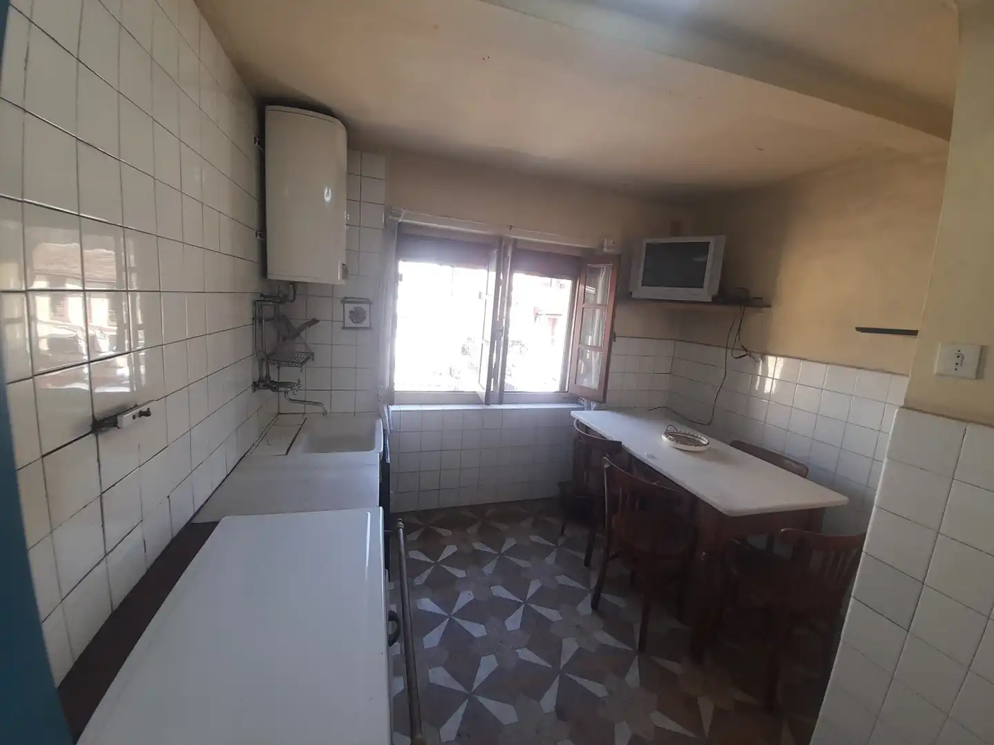 Cuina de Casa o xalet en venda en Laviana amb Calefacció i Traster