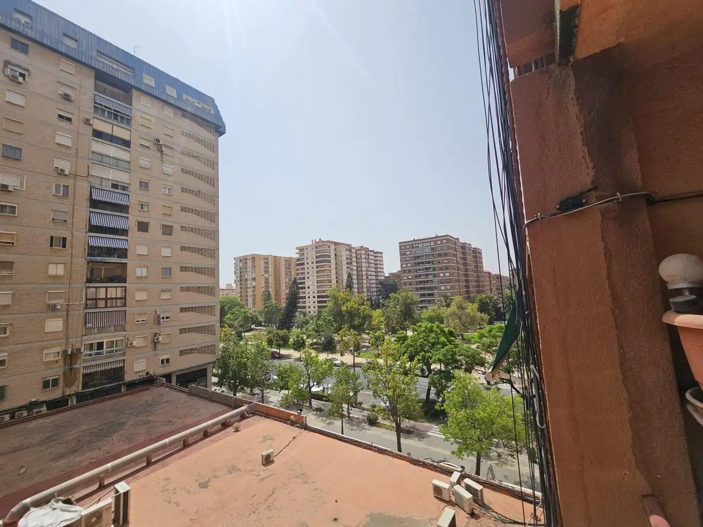 Vista exterior de Pis de lloguer en Valencia amb Moblat i Balcó