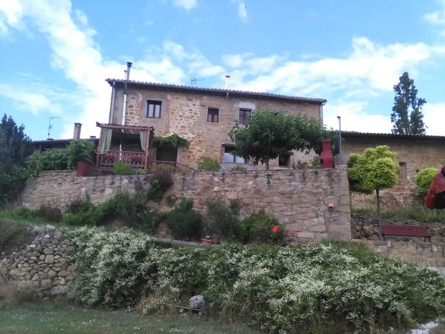 Außenansicht von Country house zum Verkauf in San Vicente de la Sonsierra mit Heizung, Terrasse und Abstellraum