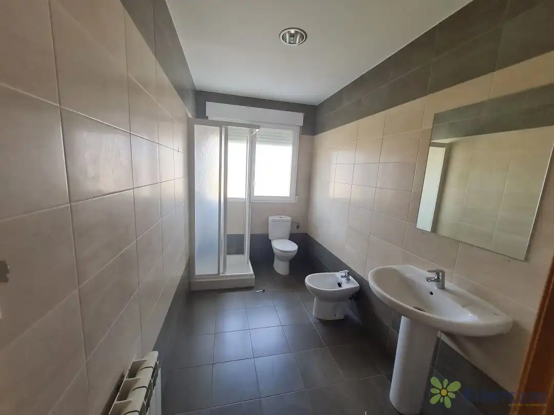 Baño de Piso en venta en Castejón (Navarra) con Calefacción, Trastero y Balcón