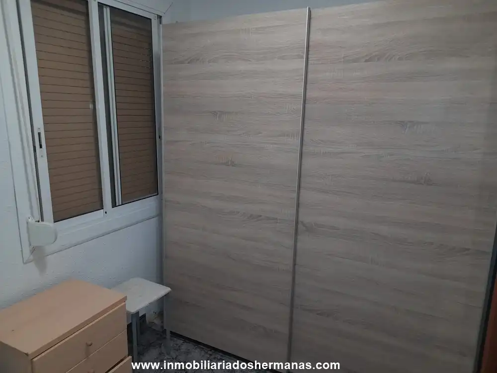 Dormitori de Pis en venda en El Prat de Llobregat amb Aire condicionat i Balcó