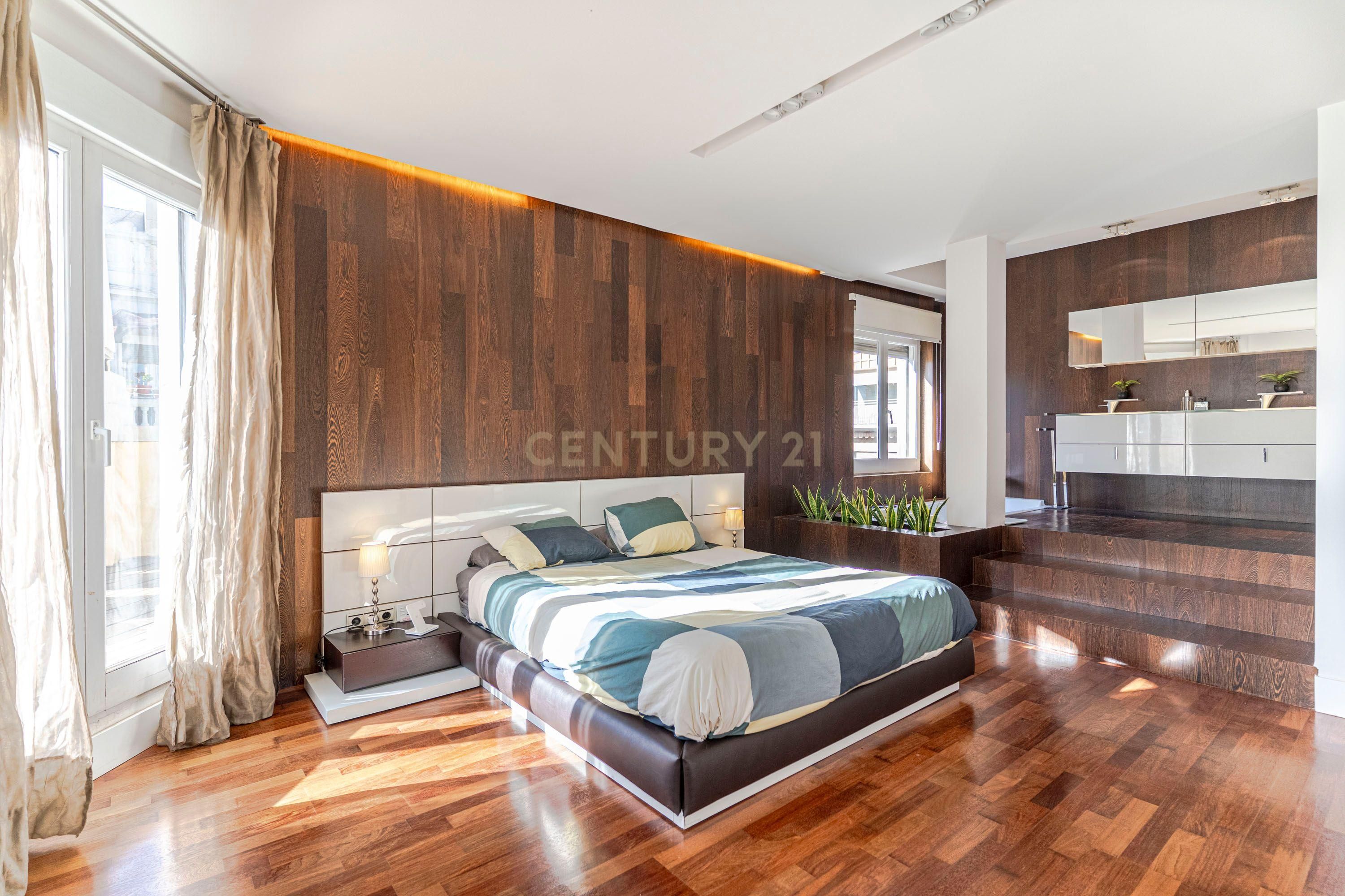 Habitación de Loft en venta en  Granada Capital con Aire acondicionado, Horno y Microondas