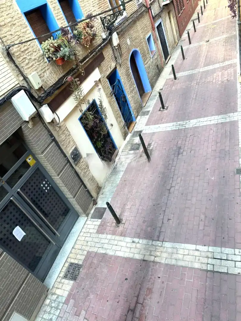 Exterior view of Study for sale in Zaragoza  with Heating and Balcony
