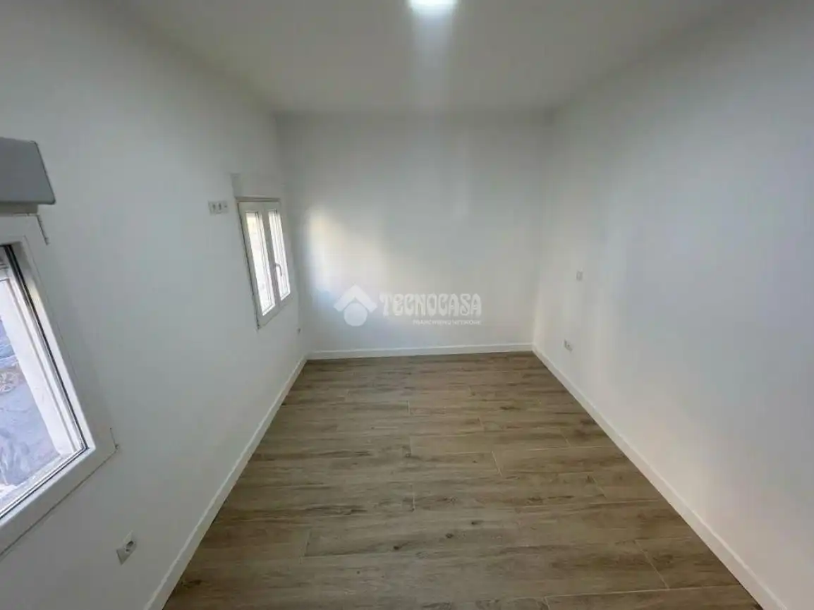 Dormitori de Casa adosada en venda en Madrid amb Aire condicionat