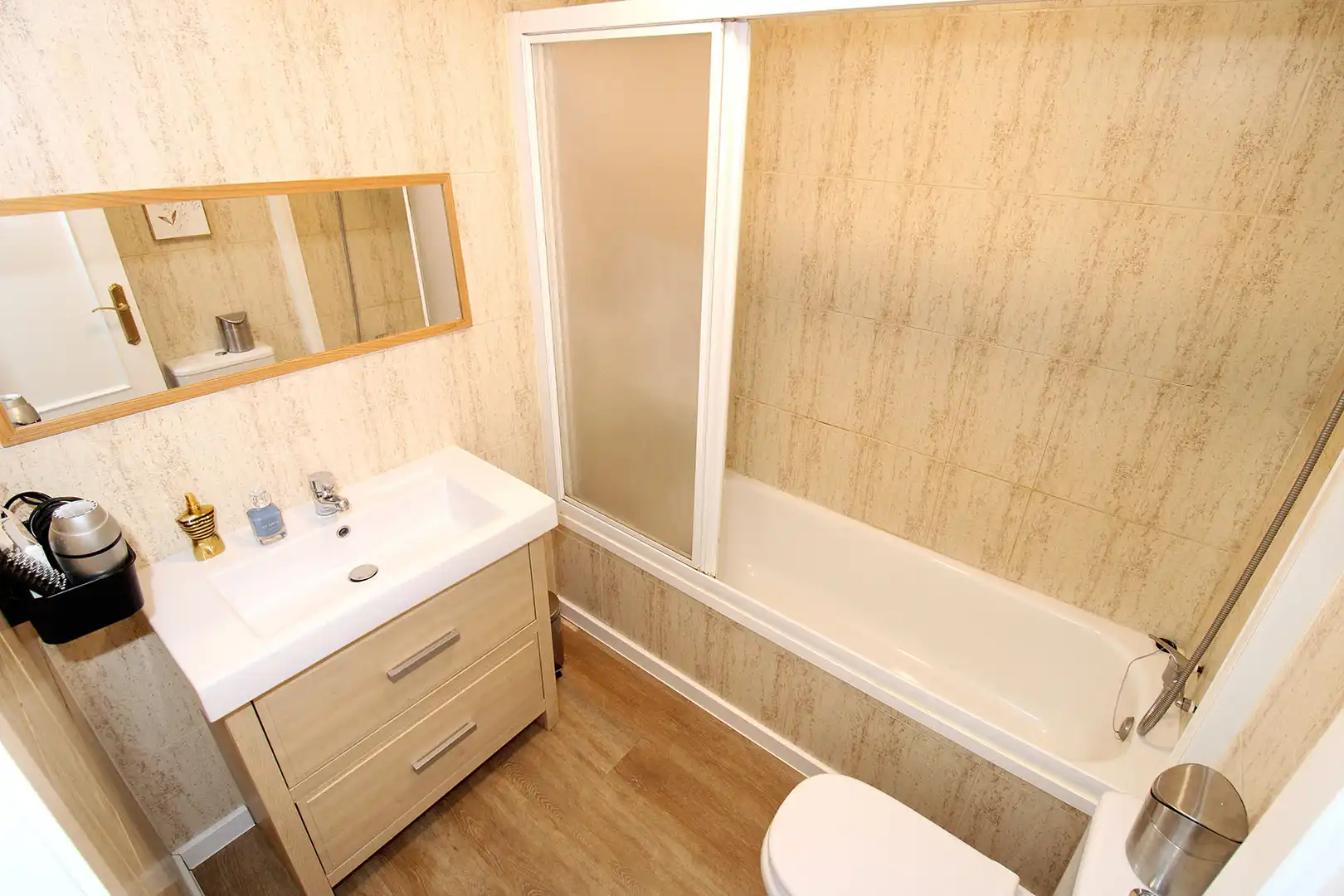 Badezimmer von Wohnung zum Verkauf in Uceda mit Heizung, Privatgarten und Abstellraum