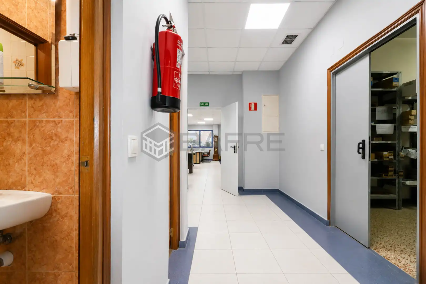 Gewerbefläche zum Verkauf in Calle de Narciso Serra, imagen 19