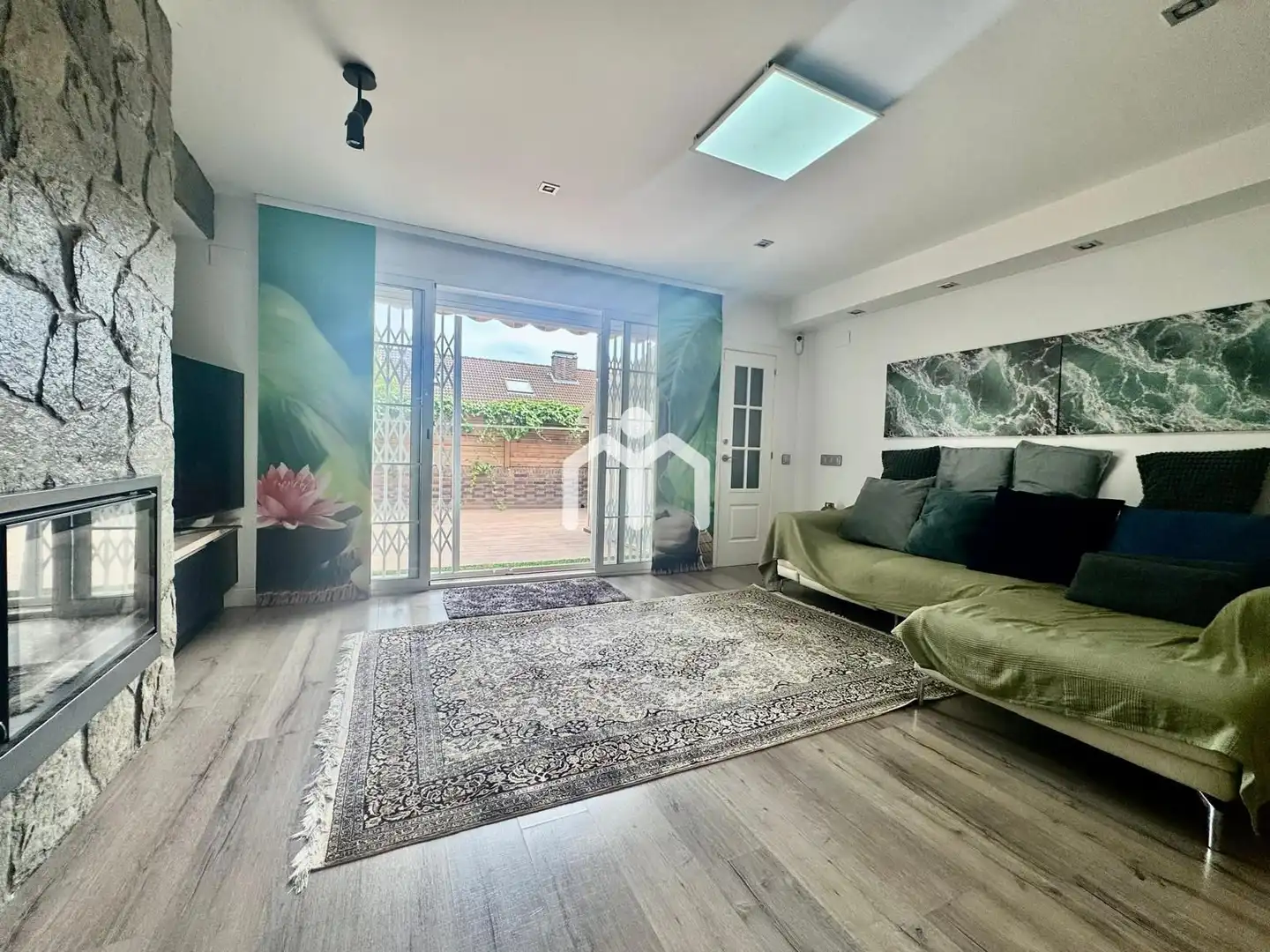Sala de estar de Casa o chalet en venta en Badalona con Aire acondicionado, Calefacción y Jardín privado