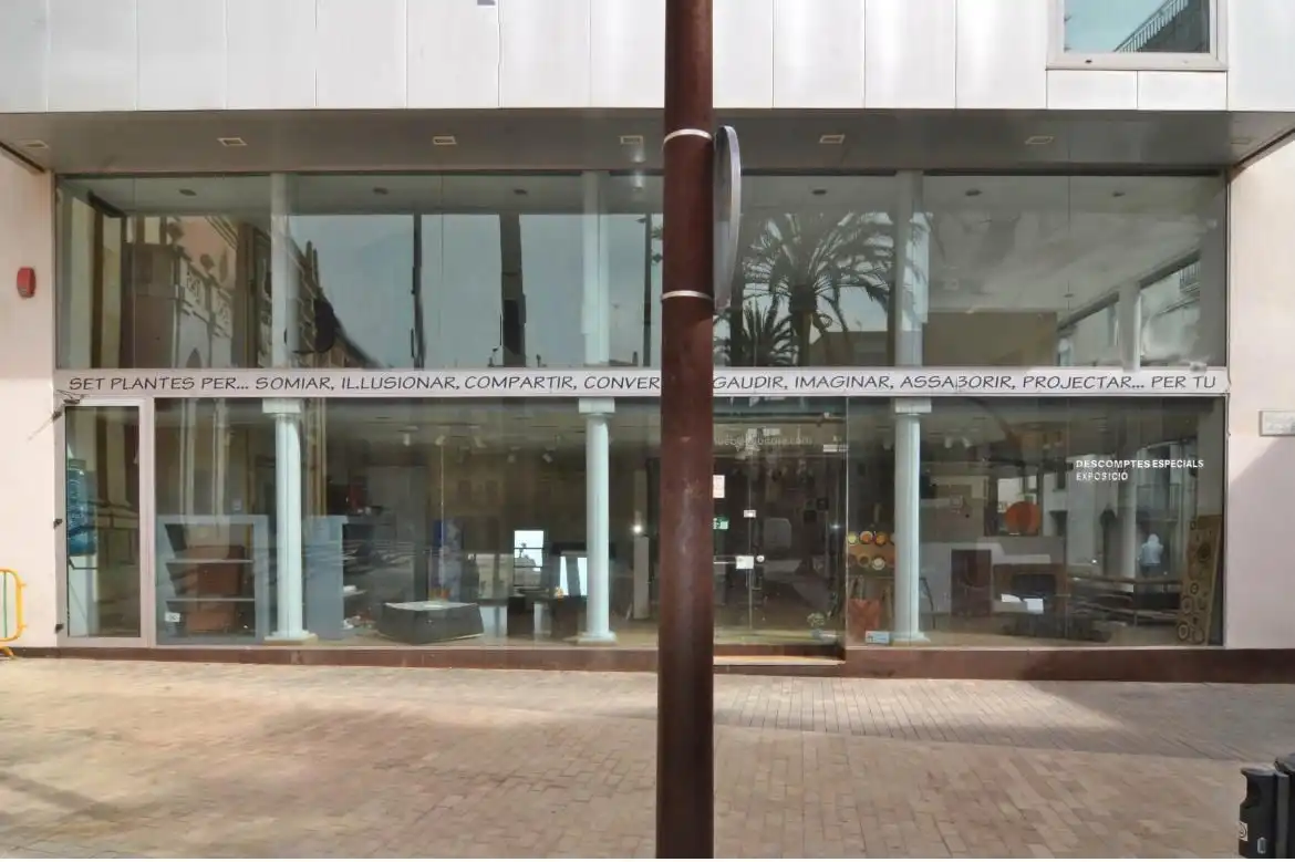 Außenansicht von Gebäude zum Verkauf in Vilanova i la Geltrú