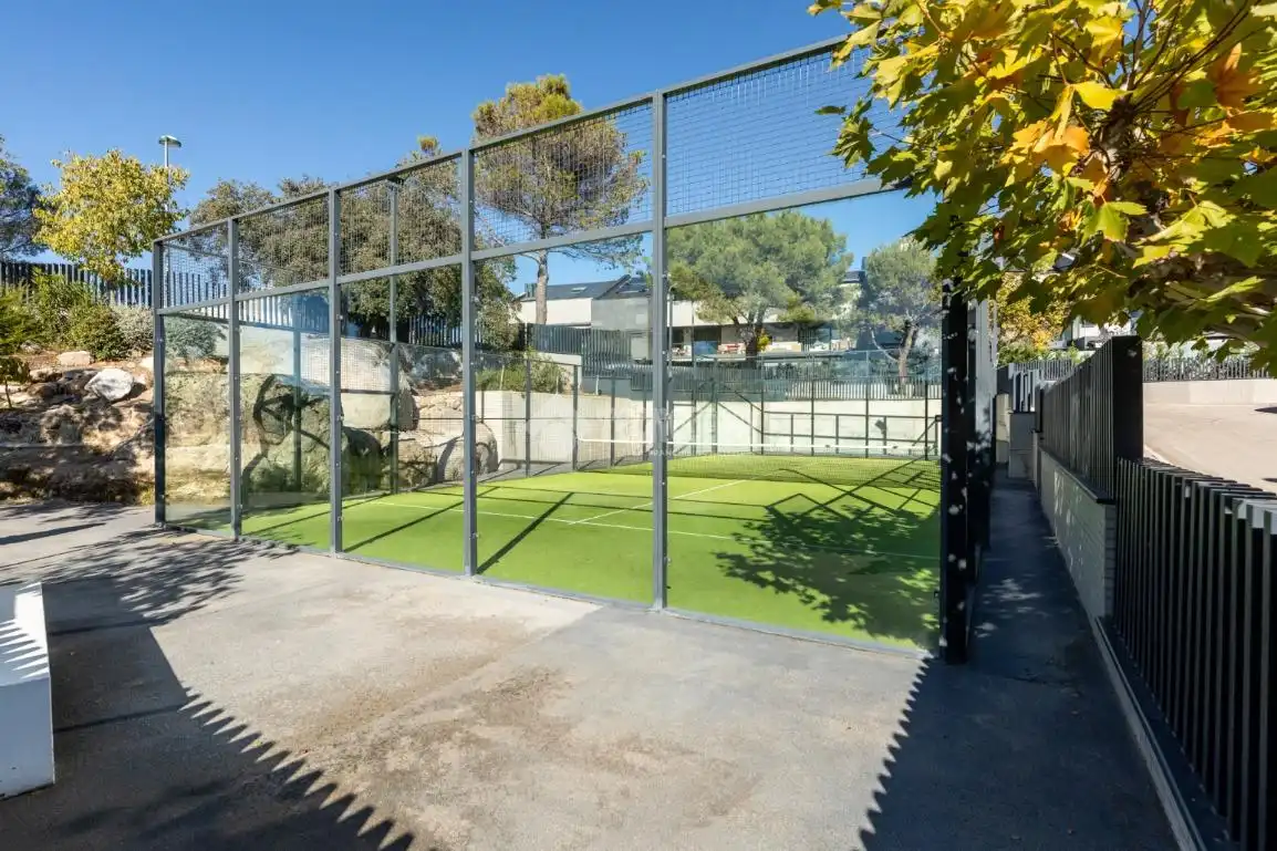 Exterior view of Flat for sale in Torrelodones  with Air Conditioner, Heating and Terrace