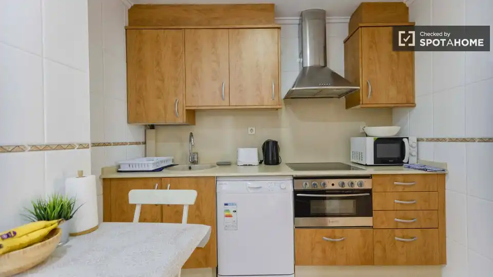 Cocina de Apartamento para compartir en Valencia con Aire acondicionado, Calefacción y Terraza