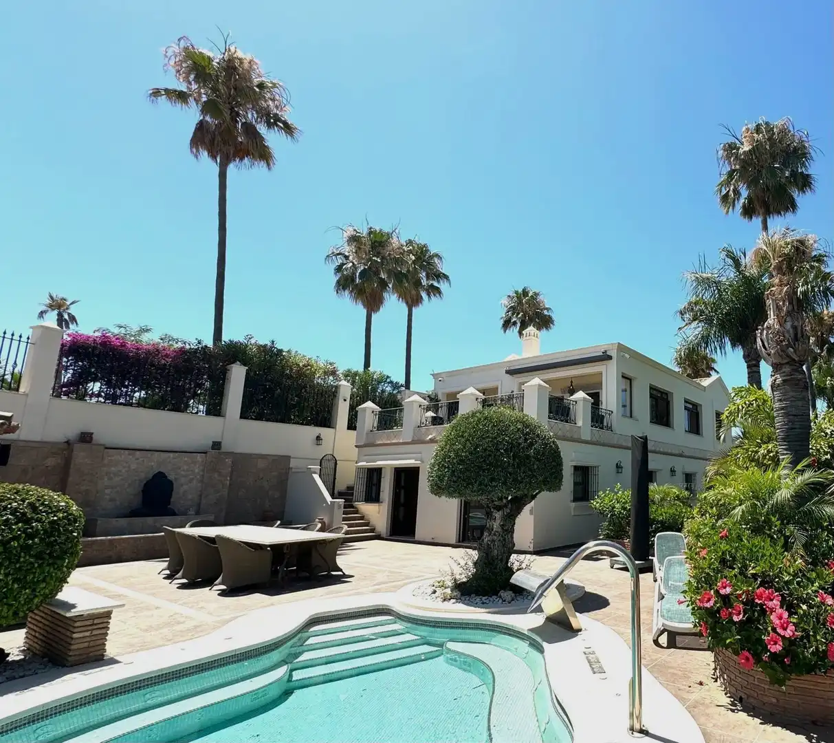 Haus mit Pool zum Verkauf in Selwo