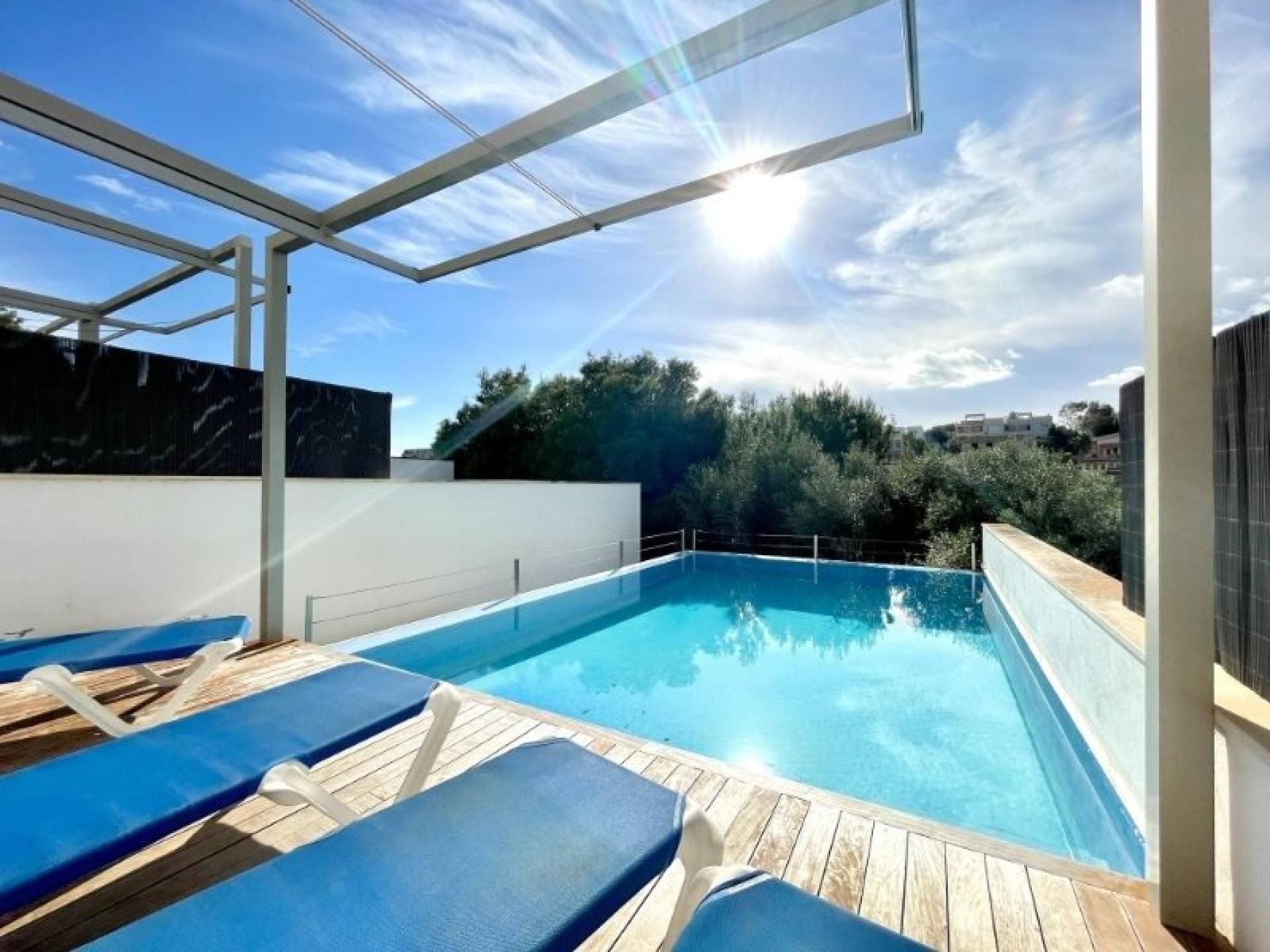 Swimming pool of Single-family semi-detached to rent in Manacor  with Air Conditioner, Terrace and Swimming Pool