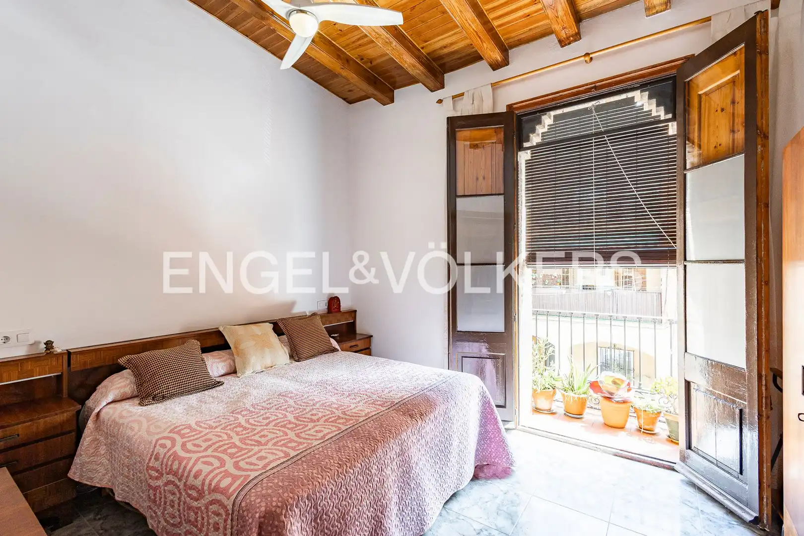 Dormitori de Casa o xalet en venda en Santa Coloma de Cervelló amb Aire condicionat, Calefacció i Jardí privat
