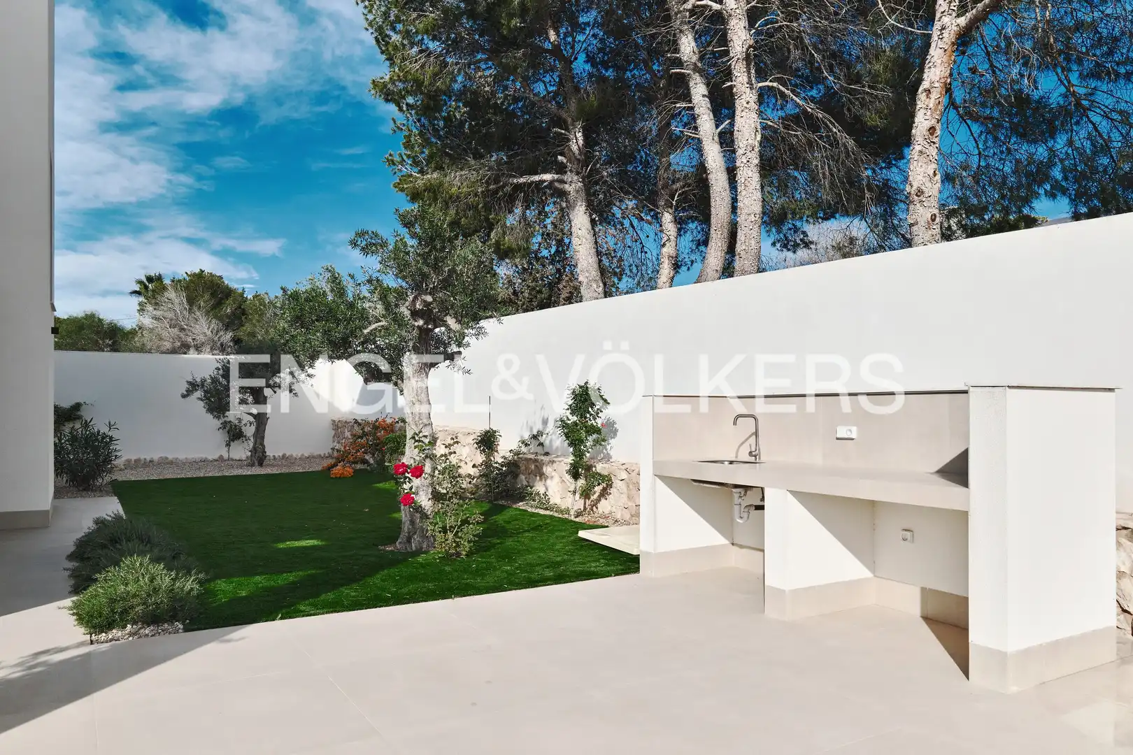 Terrassa de Casa o xalet en venda en Orihuela amb Aire condicionat, Calefacció i Jardí privat