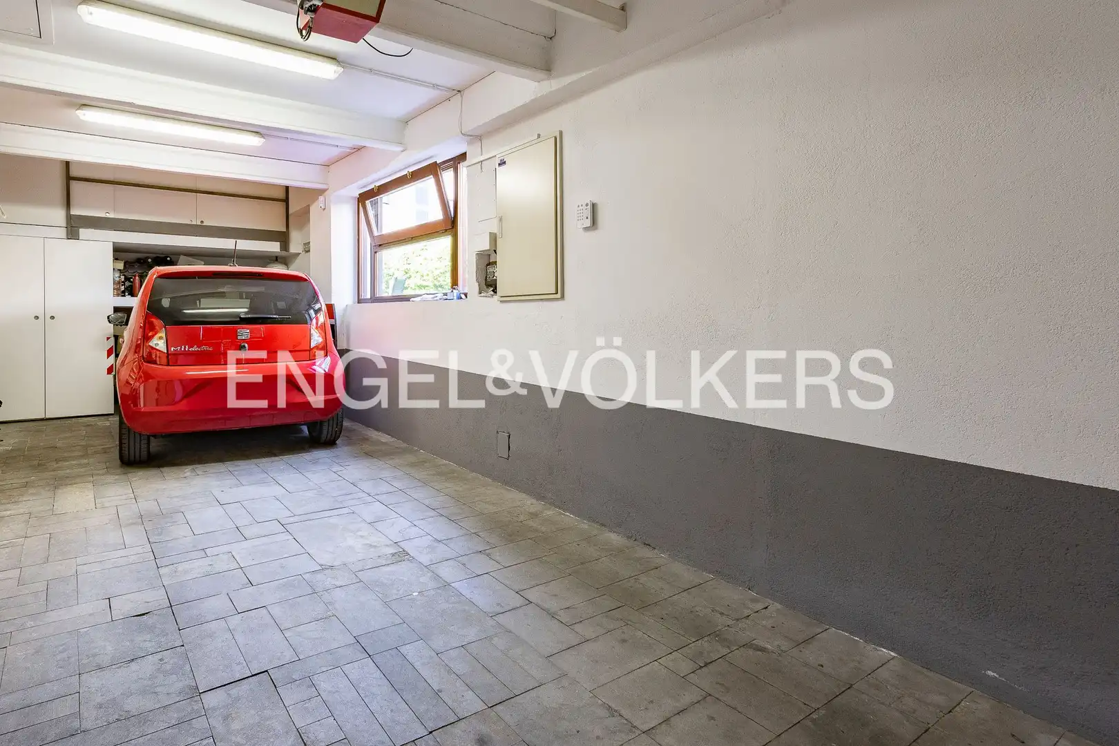 Parking de Casa o chalet en venta en Sant Cugat del Vallès con Aire acondicionado, Calefacción y Jardín privado