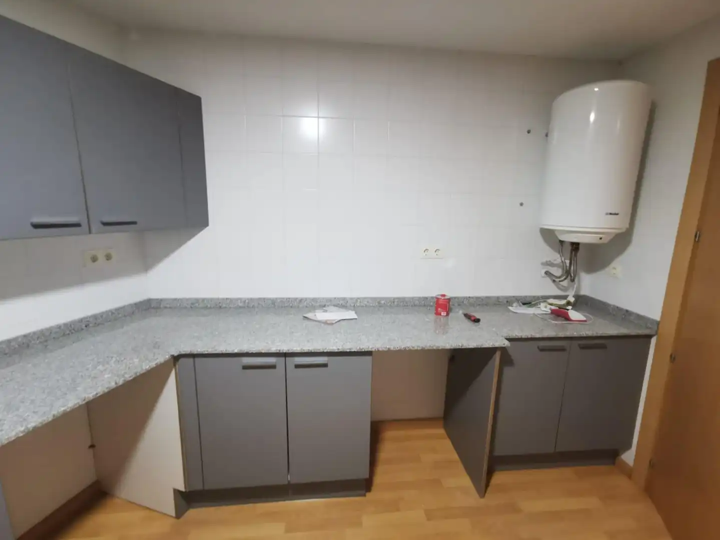Kitchen of Flat for sale in Manresa  with Heating and Parquet flooring