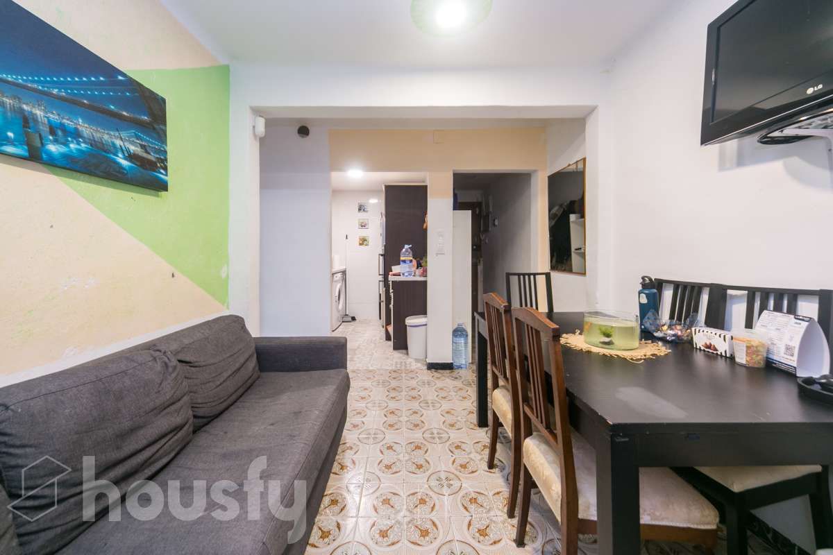 Flat for sale in L'Hospitalet de Llobregat  with Furnished