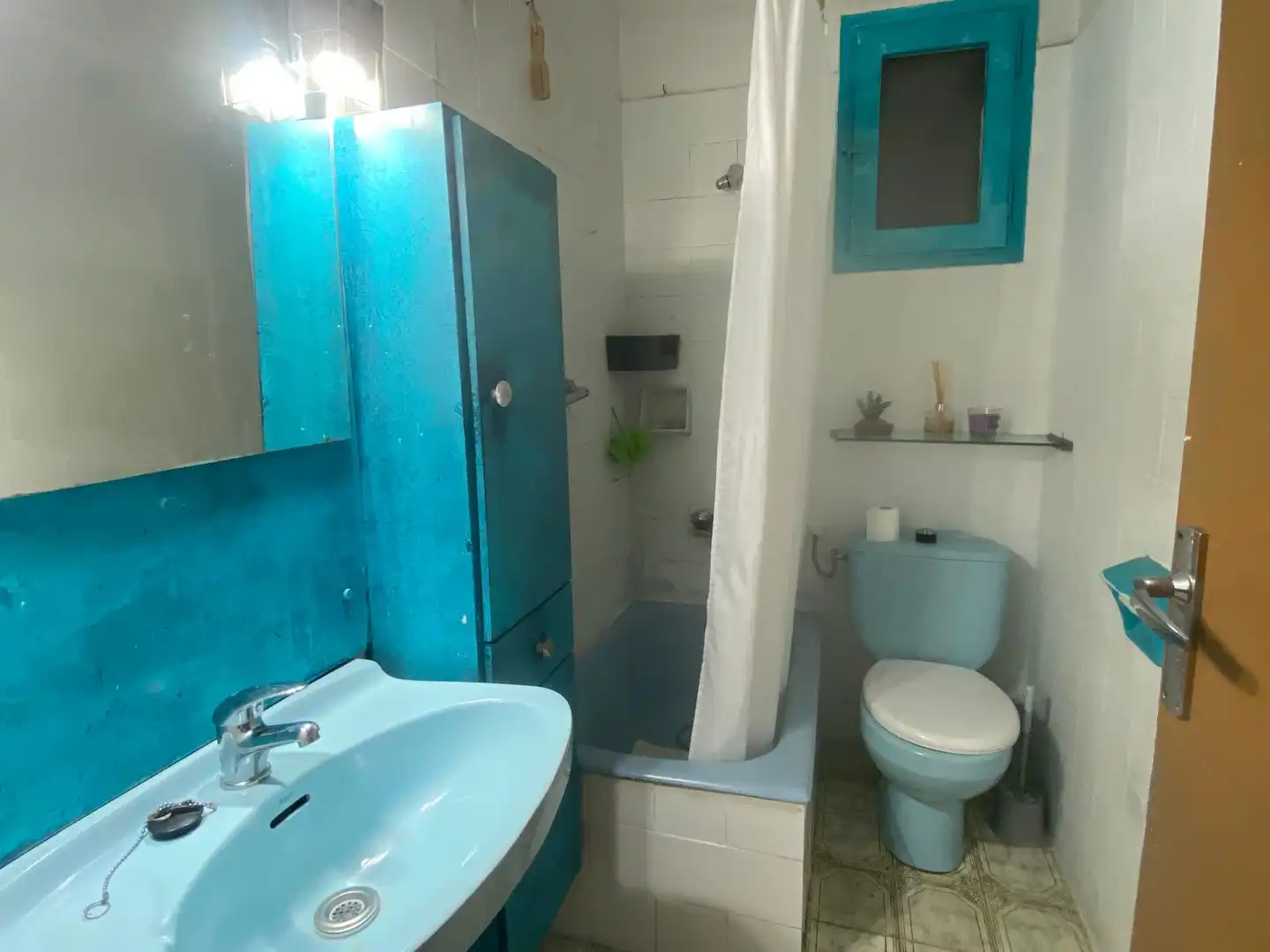 Badezimmer von Wohnung zum Verkauf in Ripollet