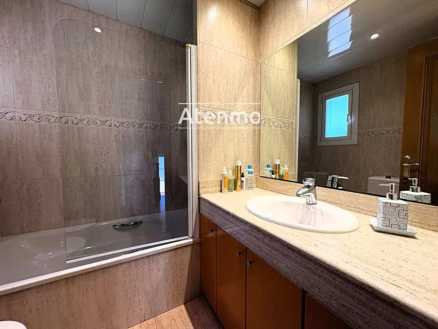Baño de Casa o chalet en venta en Barcelona con Aire acondicionado, Calefacción y Jardín privado