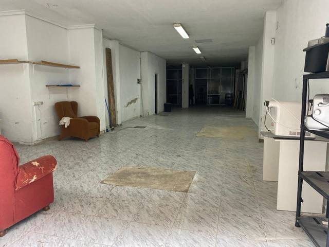 Local comercial en Venta en Carrer del Pintor López, 35 en Mestrets