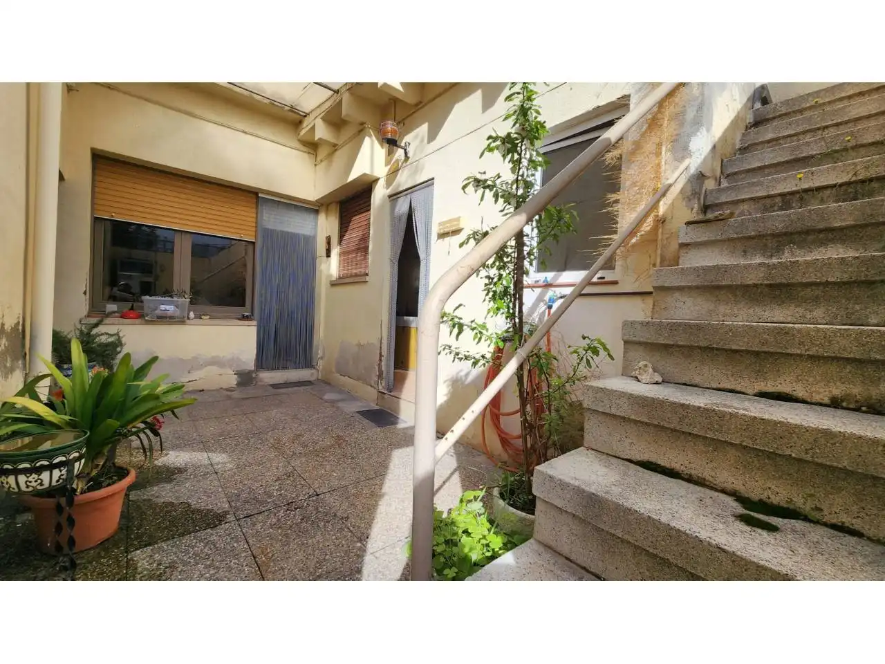 Vista exterior de Pis en venda en Terrassa amb Calefacció, Jardí privat i Terrassa