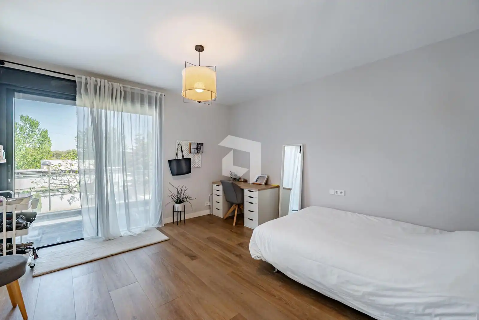 Bedroom of Houses for sale in Pozuelo de Alarcón  with Air Conditioner, Heating and Terrace