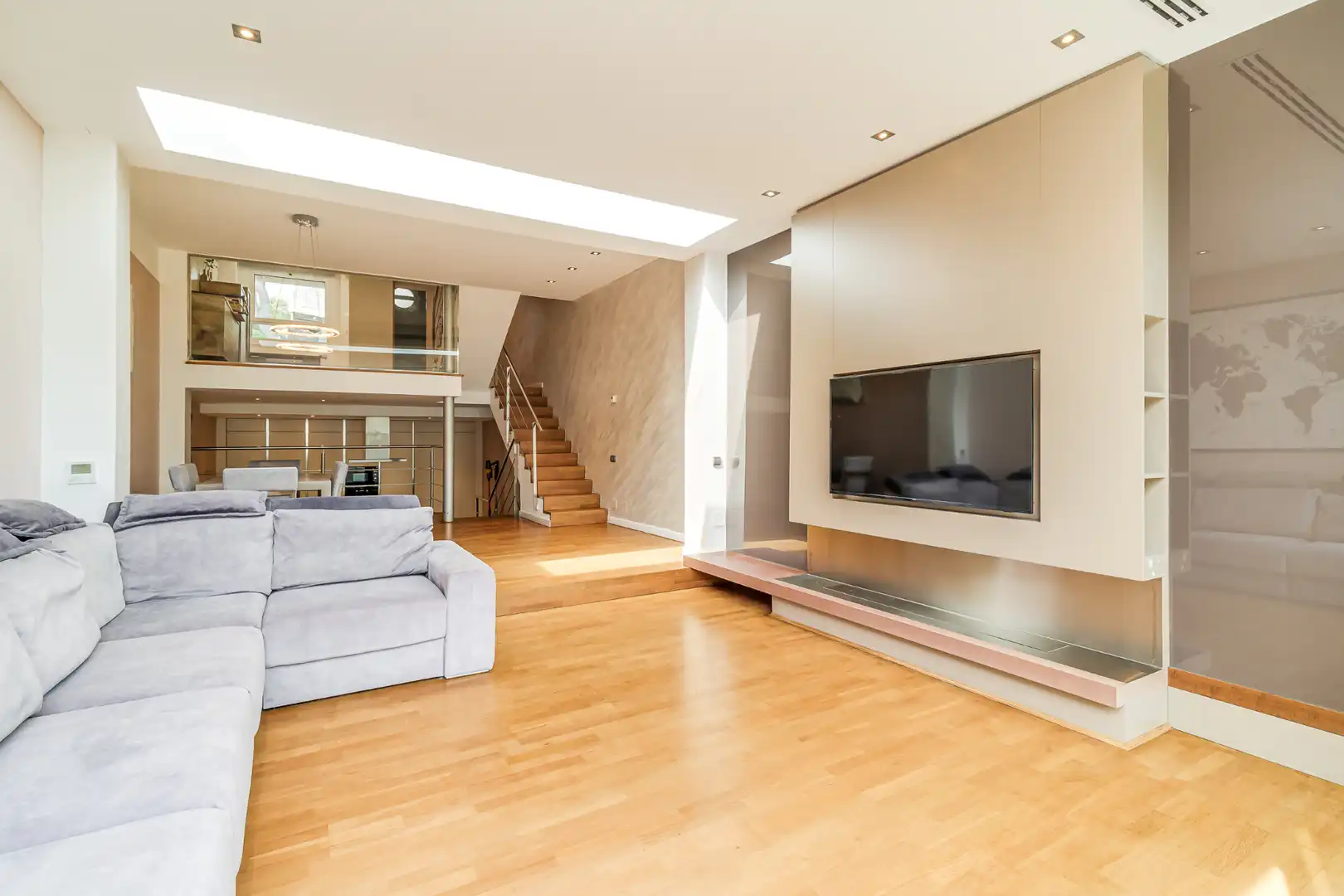 Sala de estar de Casa adosada en venta en Castelldefels con Aire acondicionado, Calefacción y Parquet