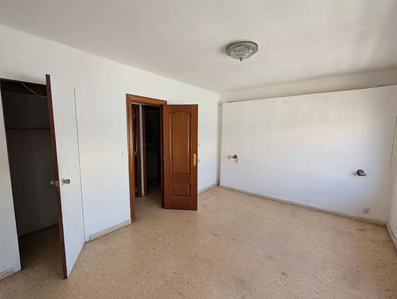 Habitación de Piso en venta en Valencia con Balcón