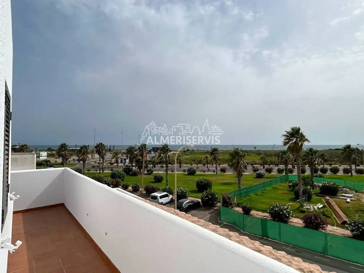 Vista exterior de Casa o xalet en venda en El Ejido amb Terrassa i Piscina