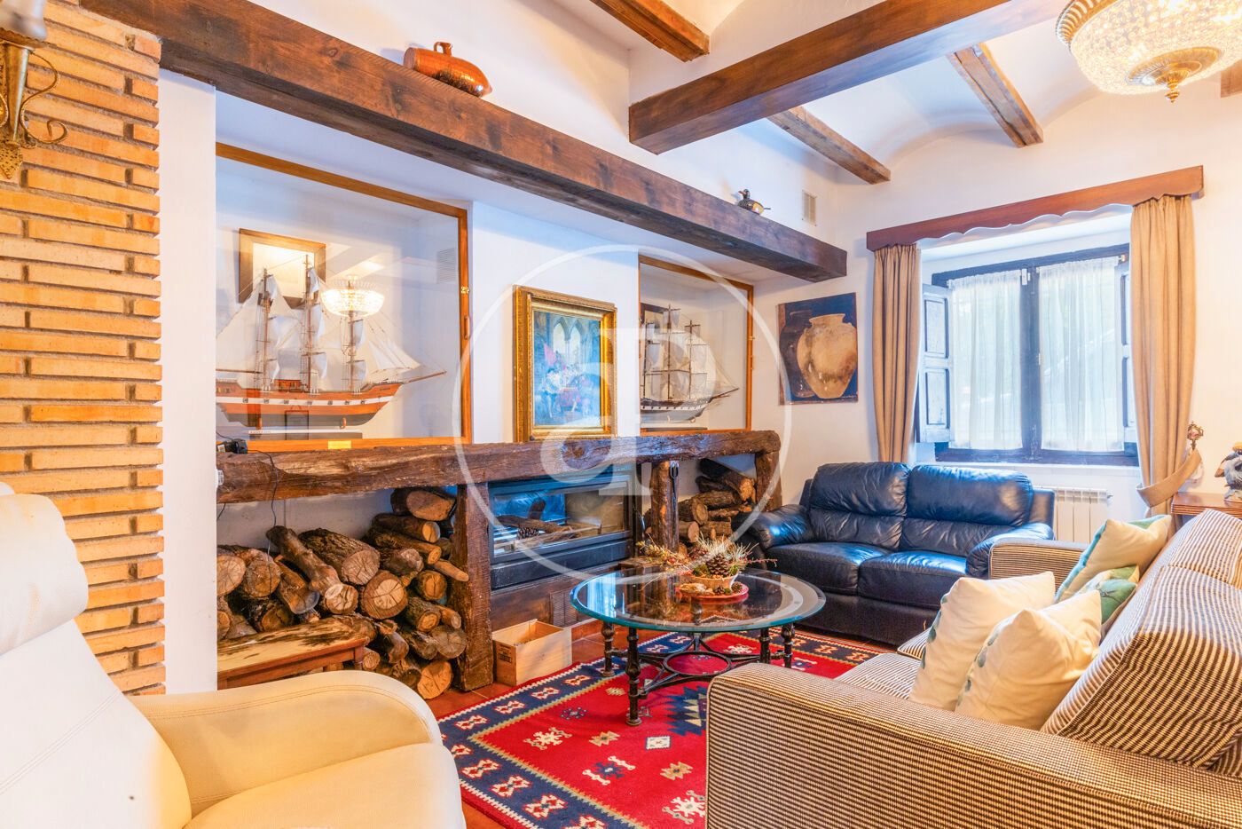 Sala de estar de Finca rústica en venta en Utiel con Aire acondicionado, Calefacción y Jardín privado