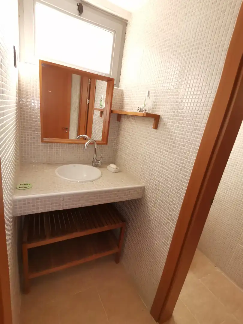 Badezimmer von Geschaftsraum zum Verkauf in Tres Cantos mit Klimaanlage