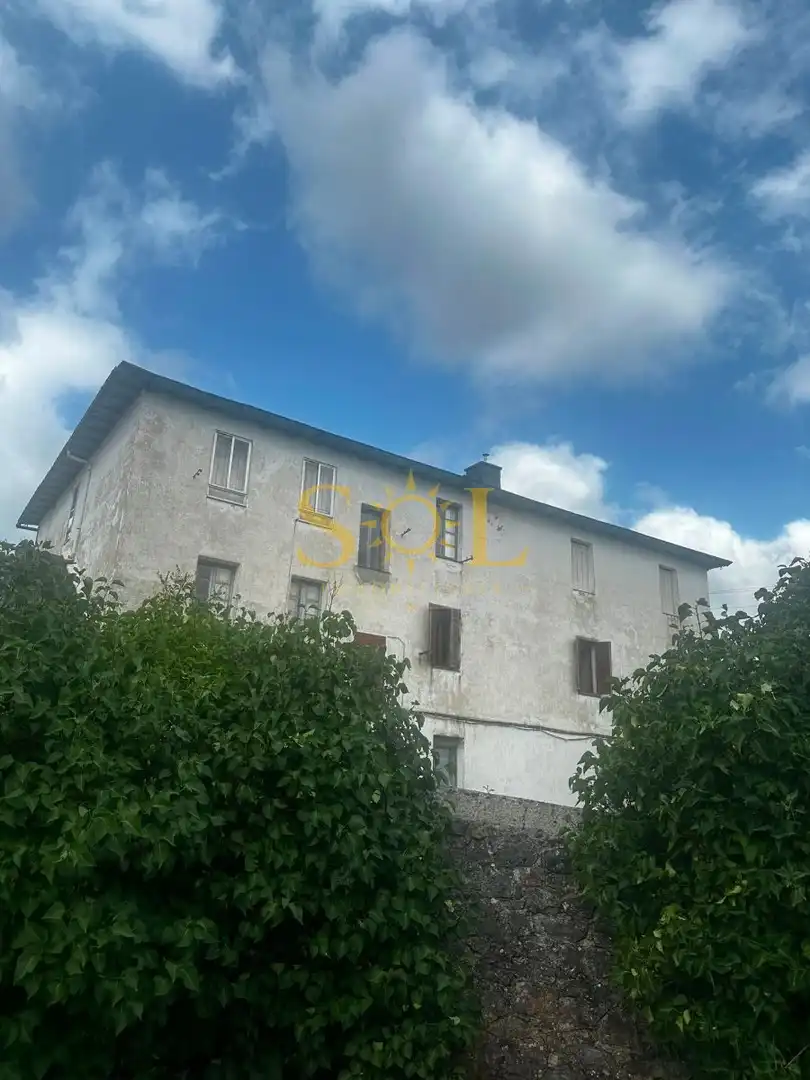 Vista exterior de Casa o chalet en venta en Cabrillanes con Calefacción y Jardín privado