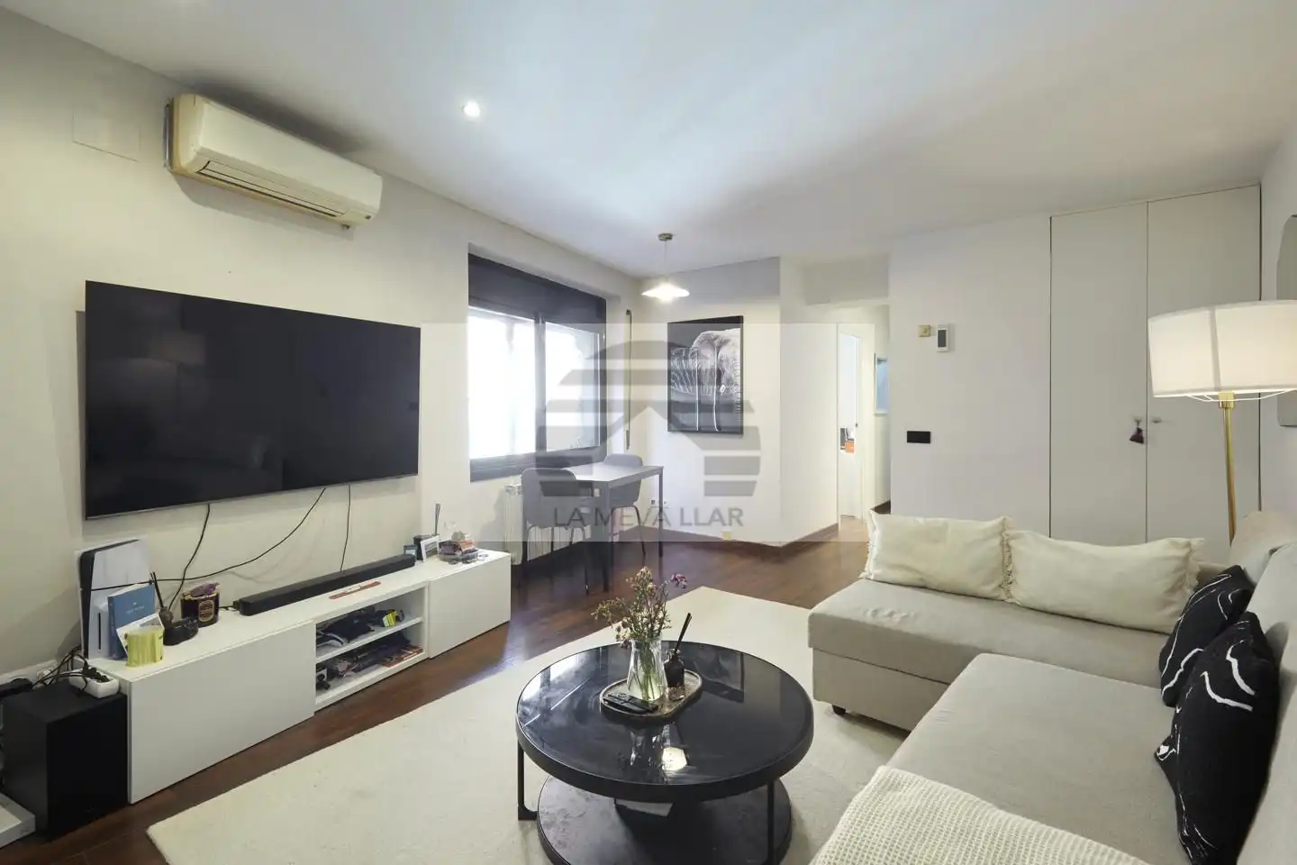 Flat for sale in Nou De La Rambla, El Poble Sec - Parc de Montjuïc