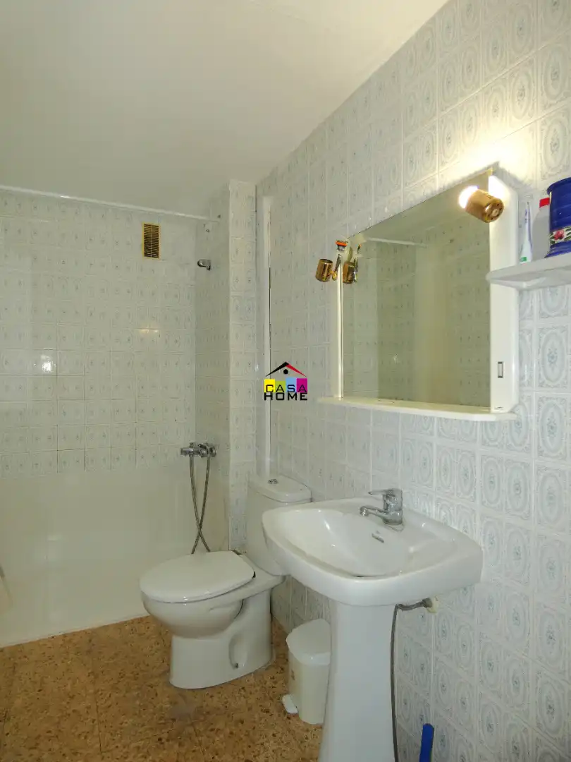 Baño de Piso en venta en Castellón de la Plana / Castelló de la Plana con Amueblado y Balcón