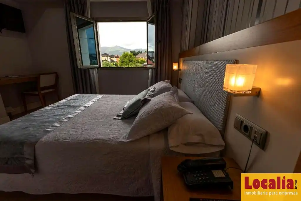 Habitación de Edificio en venta en Torrelavega 