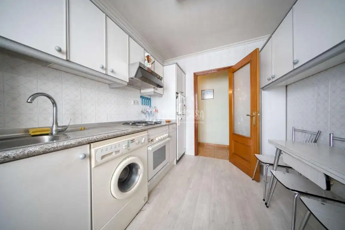 Kitchen of Flat for sale in Valladolid  with Heating