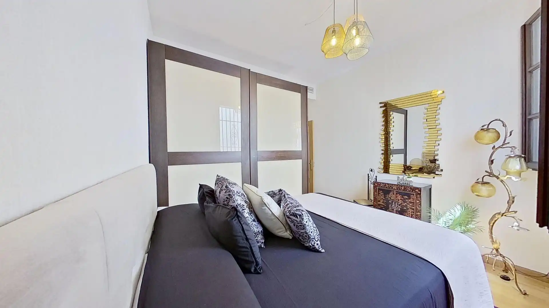 Schlafzimmer von Wohnung zur Miete in Granada mit Klimaanlage, Heizung und Möbliert