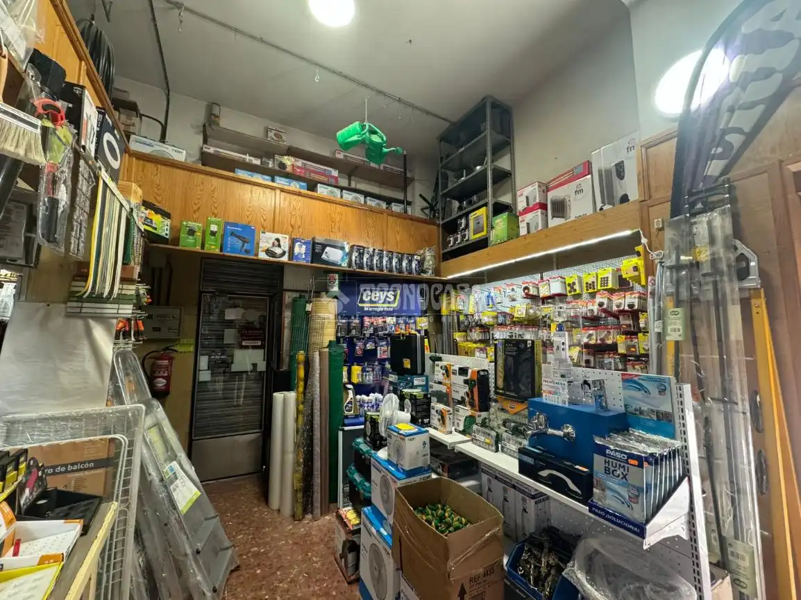 Geschaftsraum zur Miete in Av. de América, Barrio de Zaidín