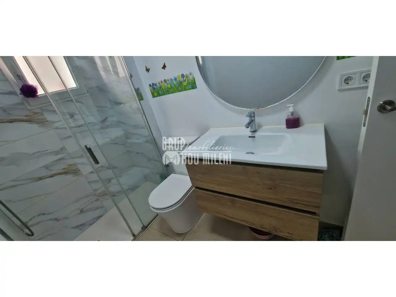 Baño de Piso en venta en Alfafar con Terraza y Amueblado