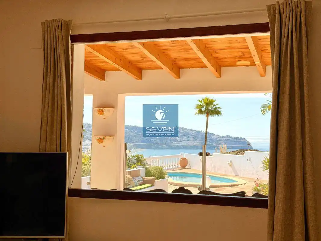 Vista exterior de Casa o chalet en venta en Almuñécar con Aire acondicionado, Calefacción y Jardín privado