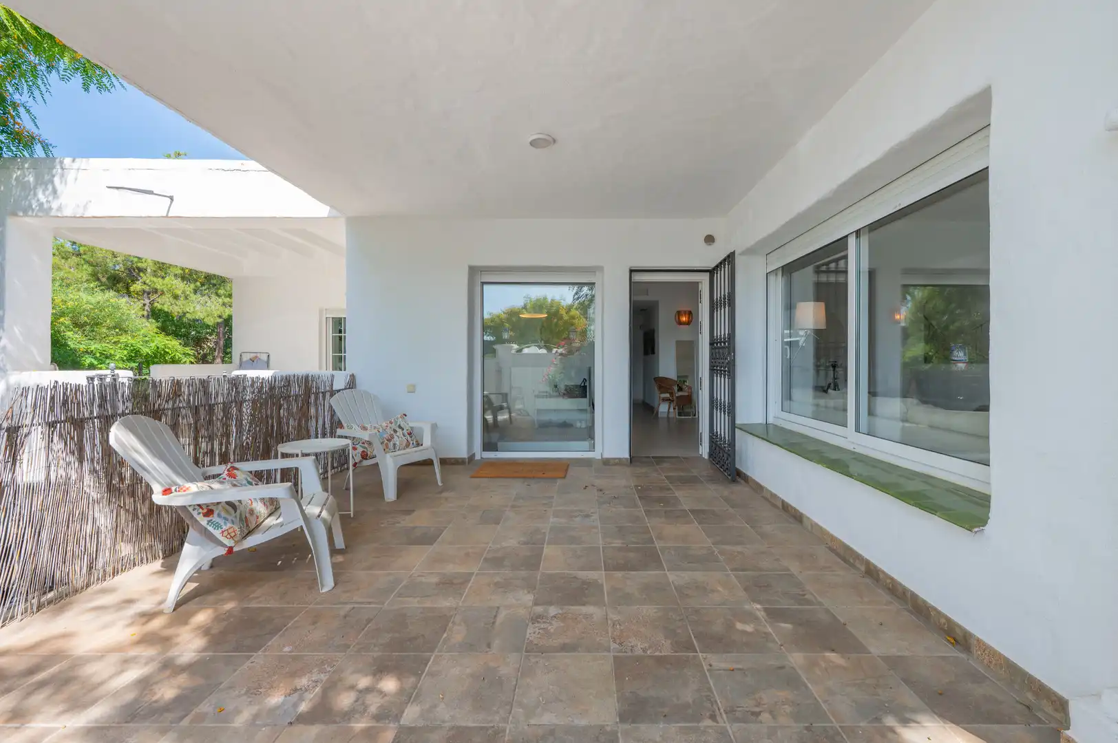 Terrassa de Casa o xalet en venda en Marbella amb Aire condicionat, Jardí privat i Terrassa