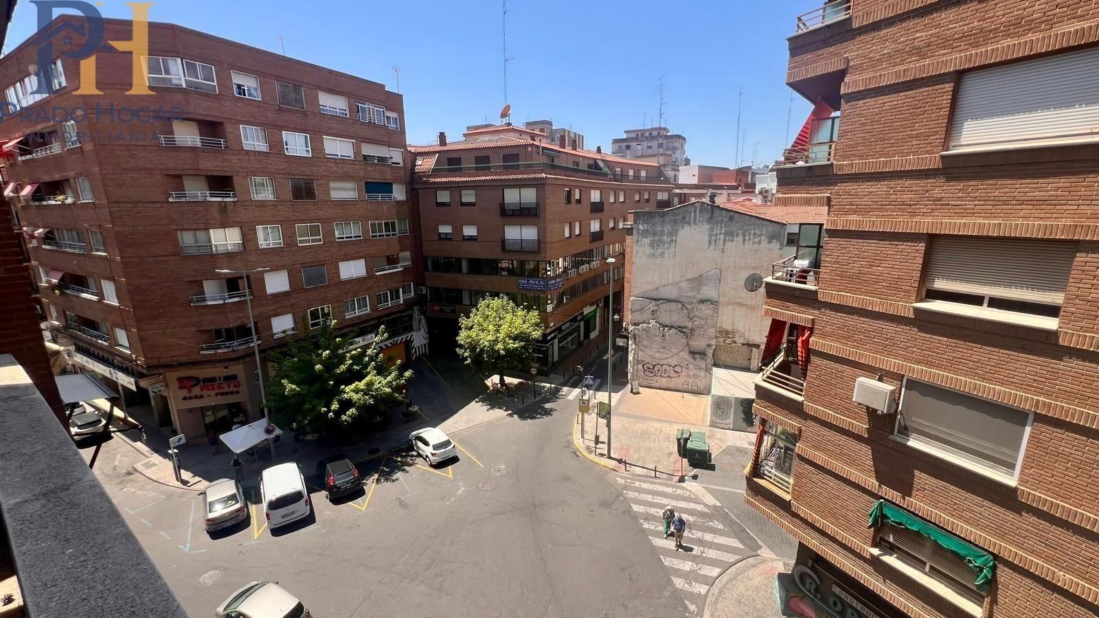 Vista exterior de Piso en venta en Talavera de la Reina con Calefacción