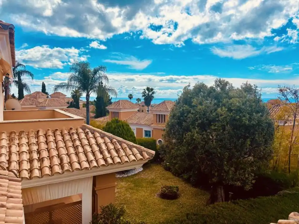 Vista exterior de Casa adosada en venta en Marbella con Aire acondicionado, Jardín privado y Terraza
