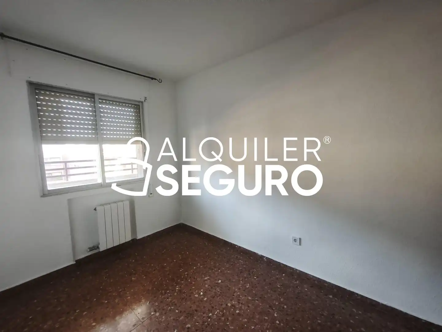 Bedroom of Flat for rent in Zaragoza  with Heating, Terrace and Storage room