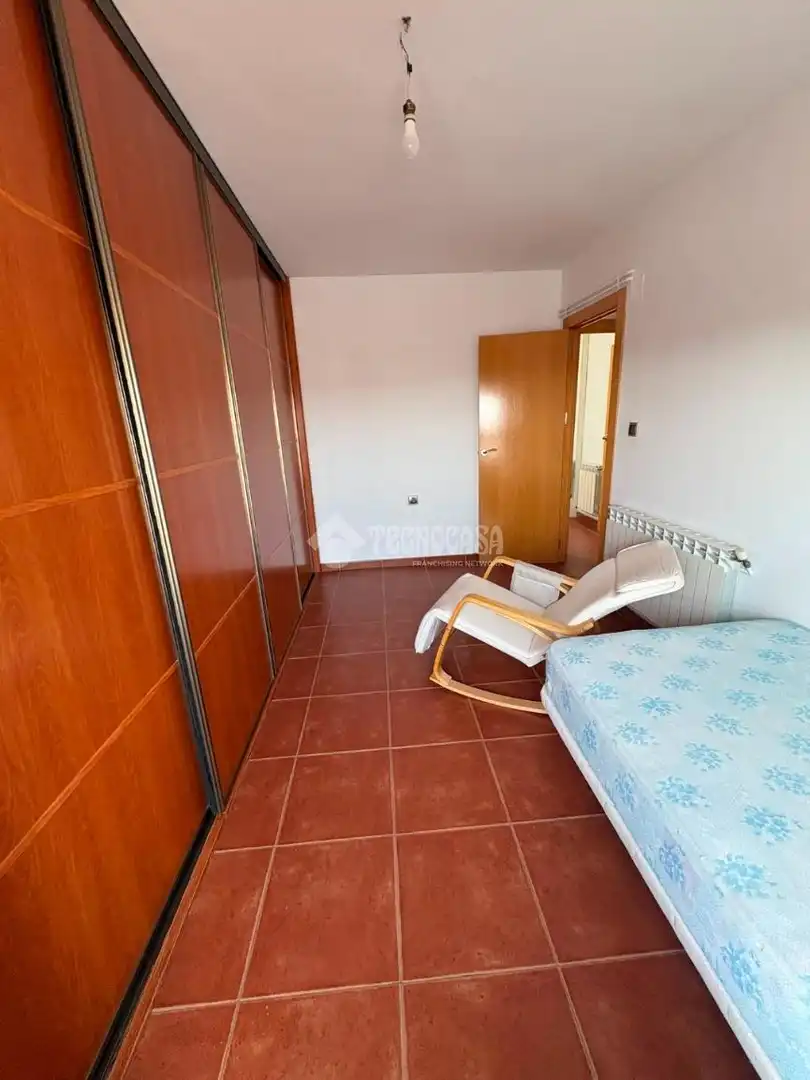 Dormitori de Pis en venda en Jaén amb Aire condicionat i Terrassa